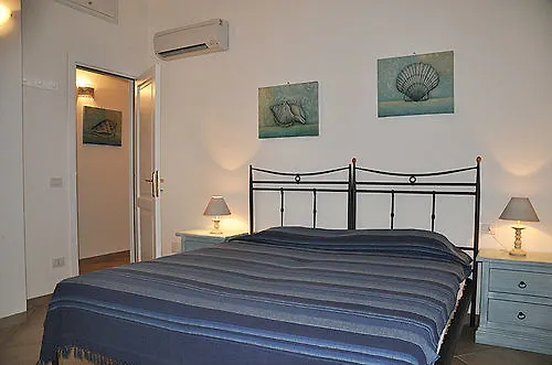 سان تيودورو Villa Stefania